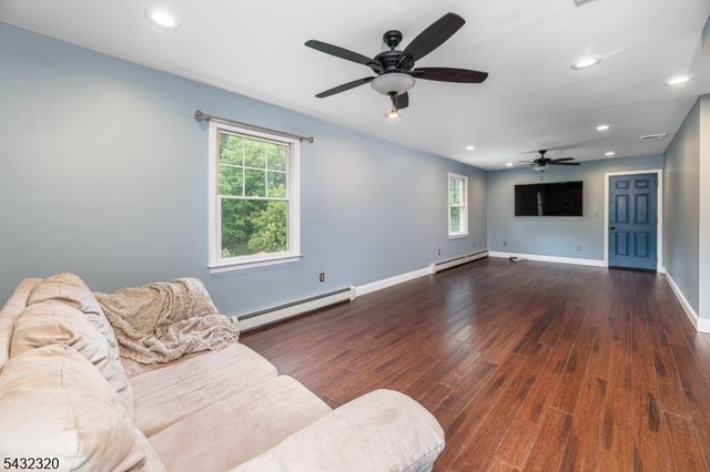 7 George St, Mine Hill Twp., NJ 07803