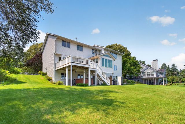 4142 Oakmede Lane, White Bear Lake, MN 55110