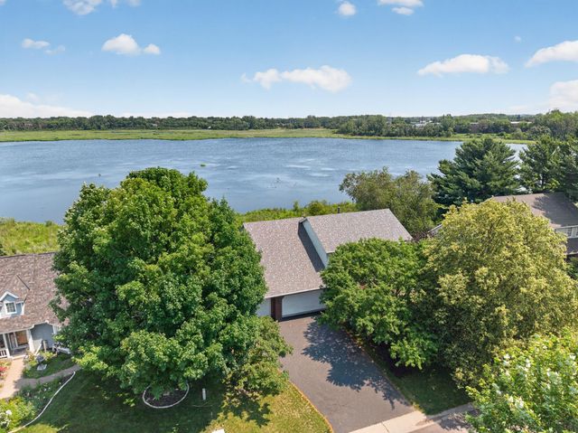 4142 Oakmede Lane, White Bear Lake, MN 55110