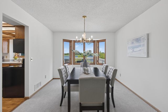 4142 Oakmede Lane, White Bear Lake, MN 55110