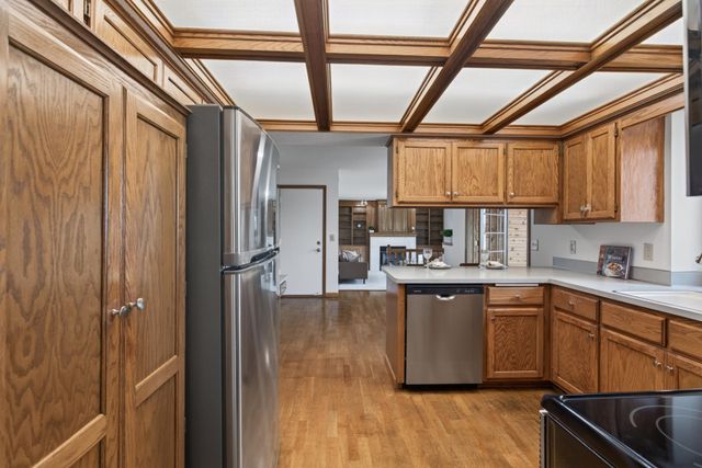 4142 Oakmede Lane, White Bear Lake, MN 55110