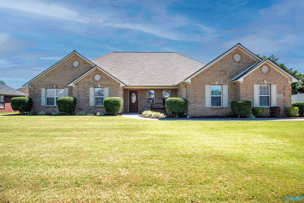 13336 Breckenridge Drive, Athens, AL 35613