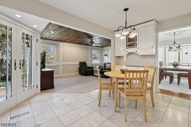 53 Salem St, Edison Twp., NJ 08820