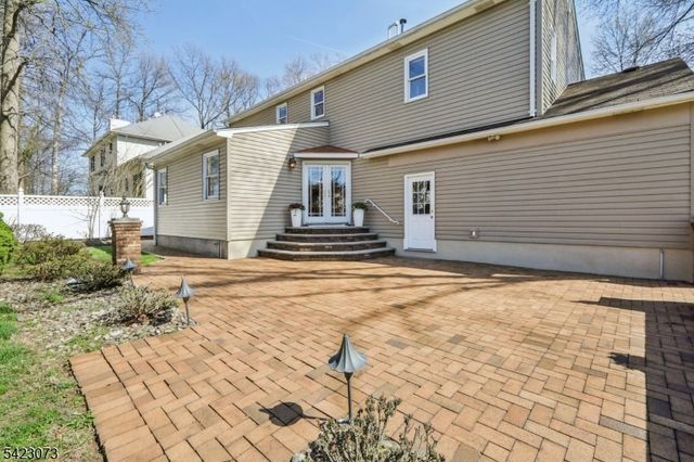 53 Salem St, Edison Twp., NJ 08820