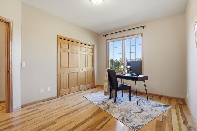 6505 MUIRFIELD DR, Rapid City, SD 57702