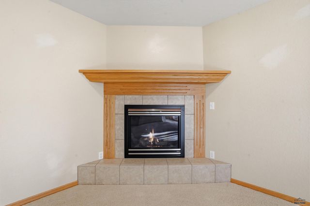 6505 MUIRFIELD DR, Rapid City, SD 57702