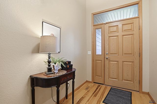 6505 MUIRFIELD DR, Rapid City, SD 57702