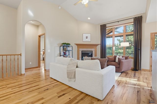 6505 MUIRFIELD DR, Rapid City, SD 57702