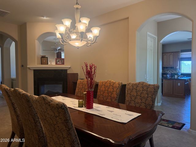 18086 W LAS CRUCES Drive, Goodyear, AZ 85338