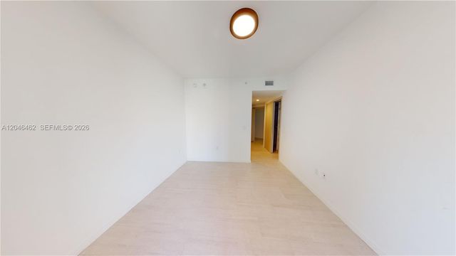 1000 Brickell Plaza 3915, Miami, FL 33131