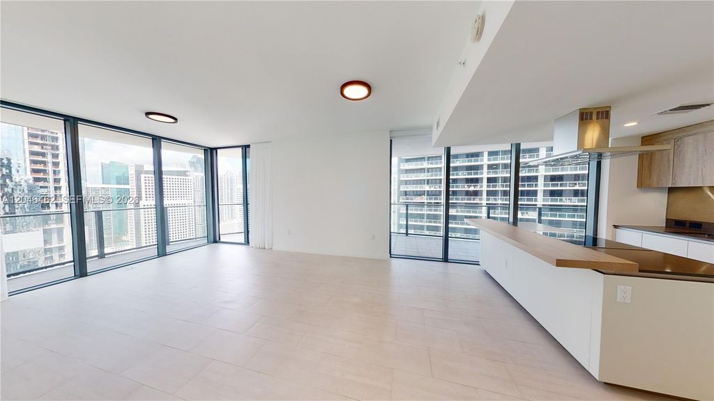 1000 Brickell Plaza 3915, Miami, FL 33131