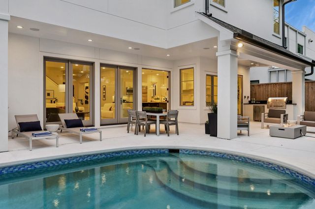 3747 Childress Street, Houston, TX 77005