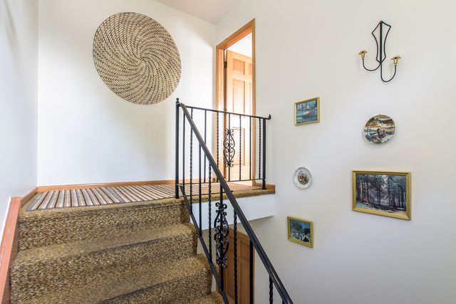 6120 W Eastwood Avenue 2, Chicago, IL 60630