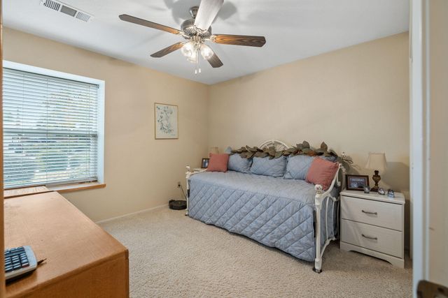 615 N Orange Avenue, Exeter, CA 93221