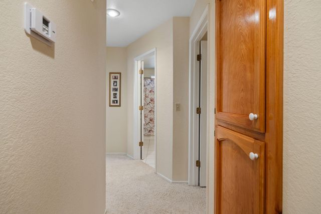 615 N Orange Avenue, Exeter, CA 93221