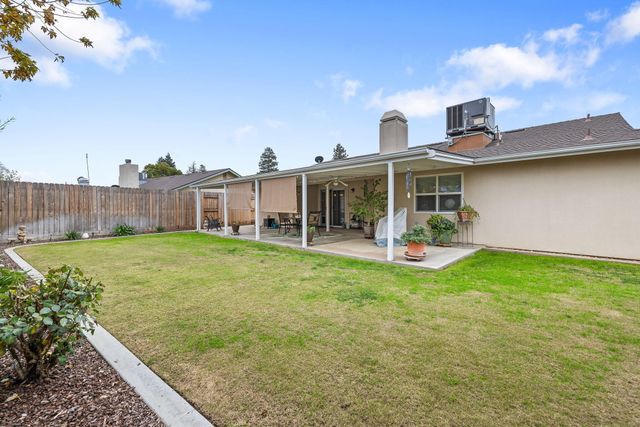 615 N Orange Avenue, Exeter, CA 93221