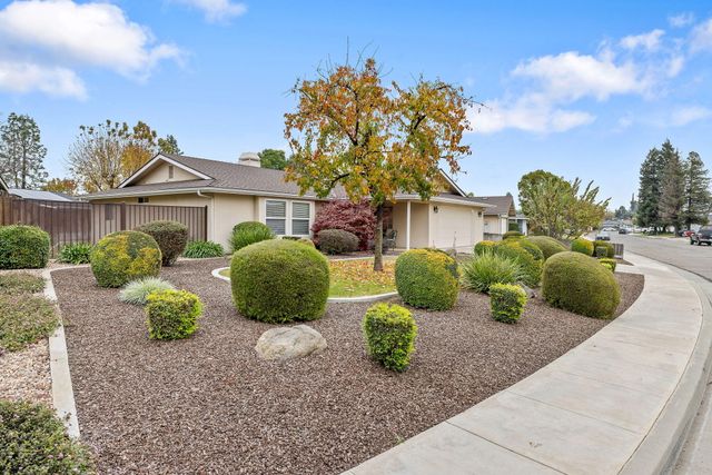 615 N Orange Avenue, Exeter, CA 93221
