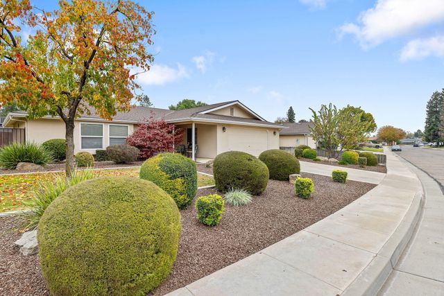 615 N Orange Avenue, Exeter, CA 93221