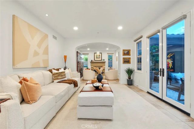 23 Seclusion, Irvine, CA 92618