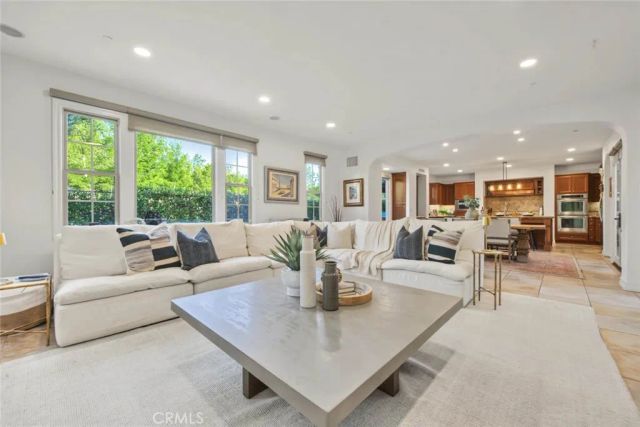 23 Seclusion, Irvine, CA 92618