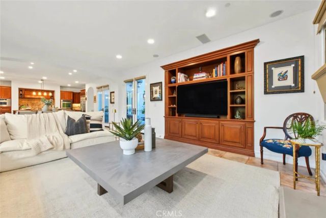 23 Seclusion, Irvine, CA 92618