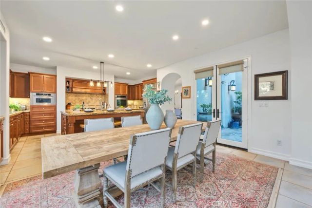 23 Seclusion, Irvine, CA 92618