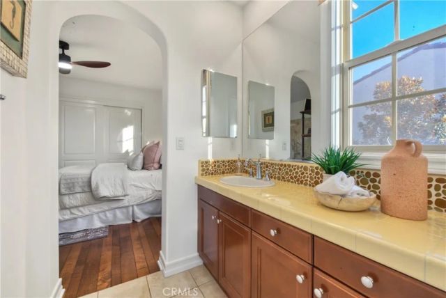 23 Seclusion, Irvine, CA 92618