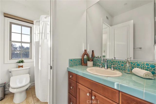 23 Seclusion, Irvine, CA 92618
