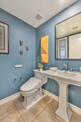 23 Seclusion, Irvine, CA 92618