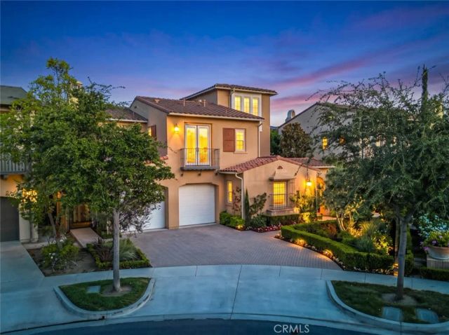 23 Seclusion, Irvine, CA 92618