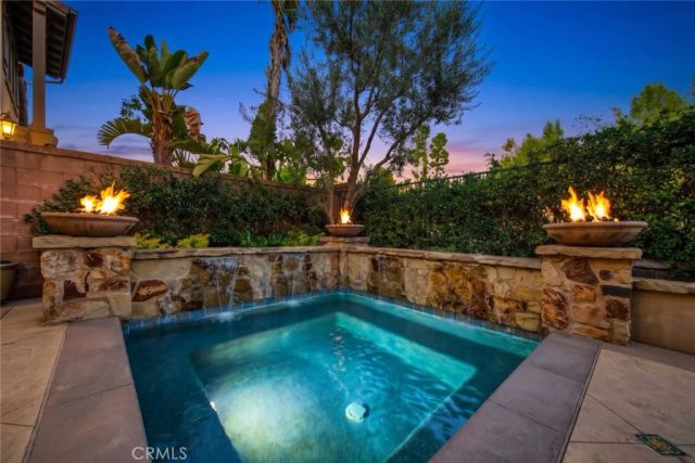 23 Seclusion, Irvine, CA 92618