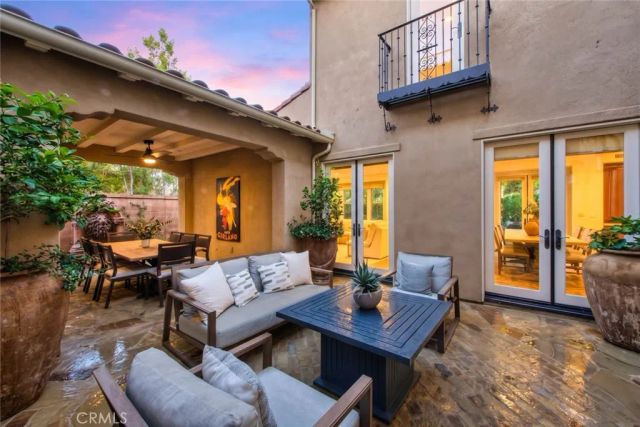 23 Seclusion, Irvine, CA 92618