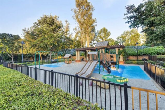 23 Seclusion, Irvine, CA 92618