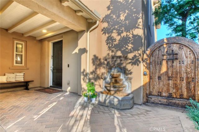 23 Seclusion, Irvine, CA 92618