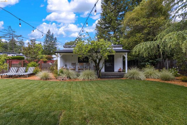12 Woodland Rd, Orinda, CA 94563