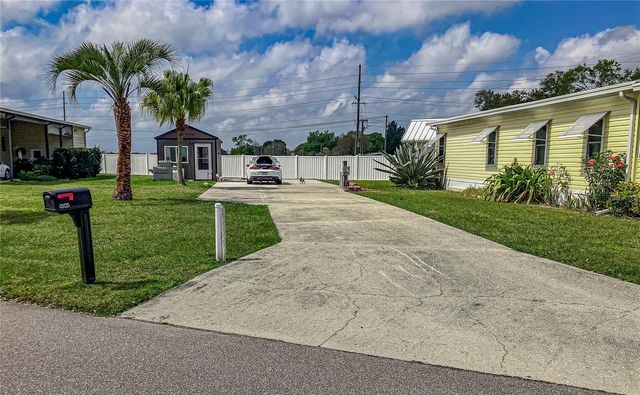 4905 SHORE LINE DRIVE, Polk City, FL 33868