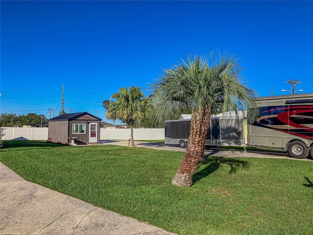 4905 SHORE LINE DRIVE, Polk City, FL 33868