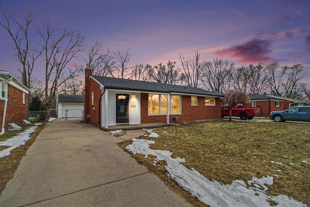 36891 Thinbark Street, Wayne, MI 48184