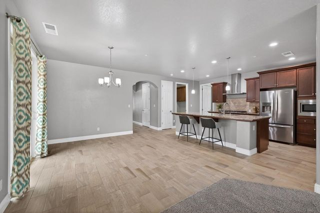 2446 S Claremont, Fresno, CA 93727