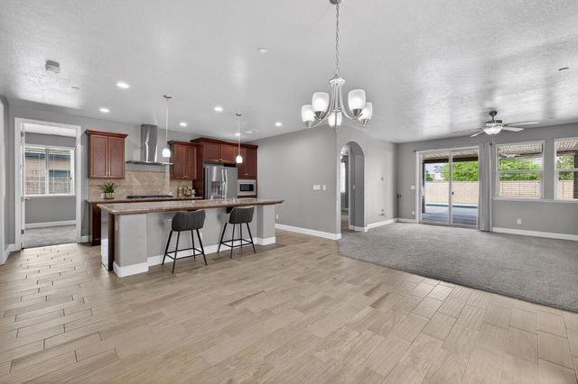 2446 S Claremont, Fresno, CA 93727