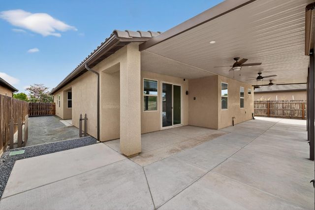 2446 S Claremont, Fresno, CA 93727