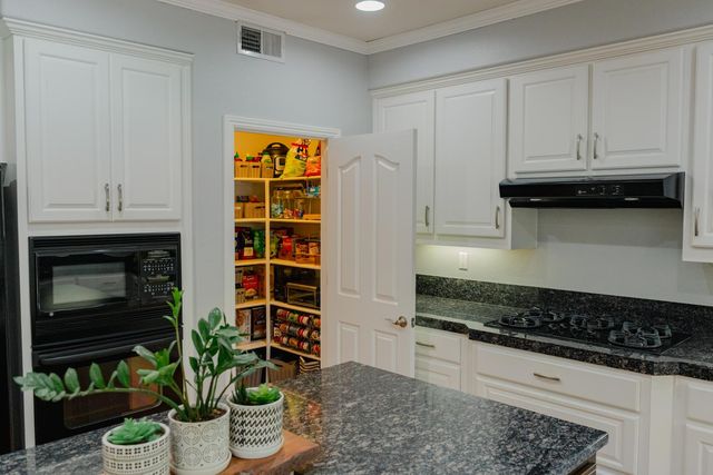 1481 Grey Owl Cir, Roseville, CA 95661