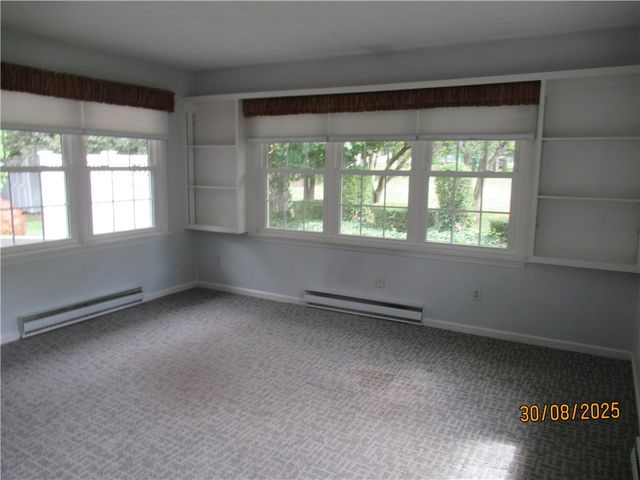 9 Jefferson Avenue, Leroy, NY 14482