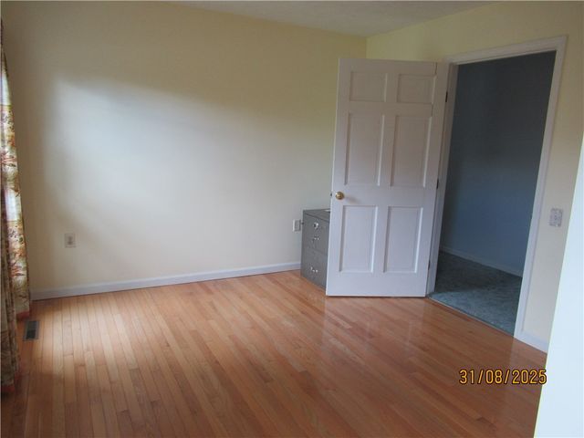 9 Jefferson Avenue, Leroy, NY 14482