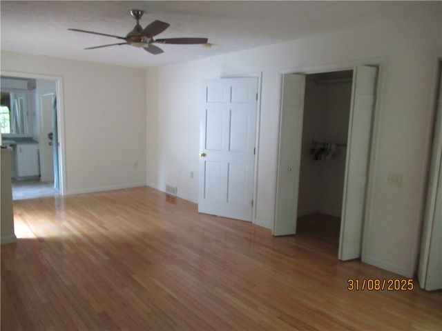 9 Jefferson Avenue, Leroy, NY 14482