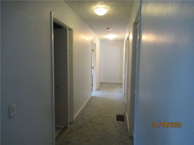 9 Jefferson Avenue, Leroy, NY 14482