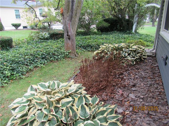 9 Jefferson Avenue, Leroy, NY 14482