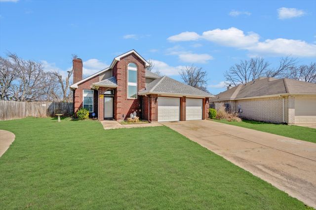 4212 Maryanne Place, Haltom City, TX 76137