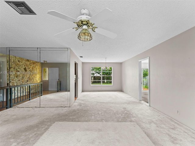 2862 SW 13th Ct, Deerfield Beach, FL 33442