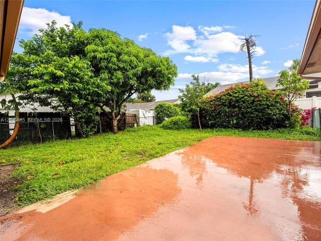 2862 SW 13th Ct, Deerfield Beach, FL 33442